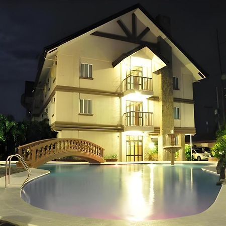 Chocolate And Berries Hotel Baliuag Exterior photo